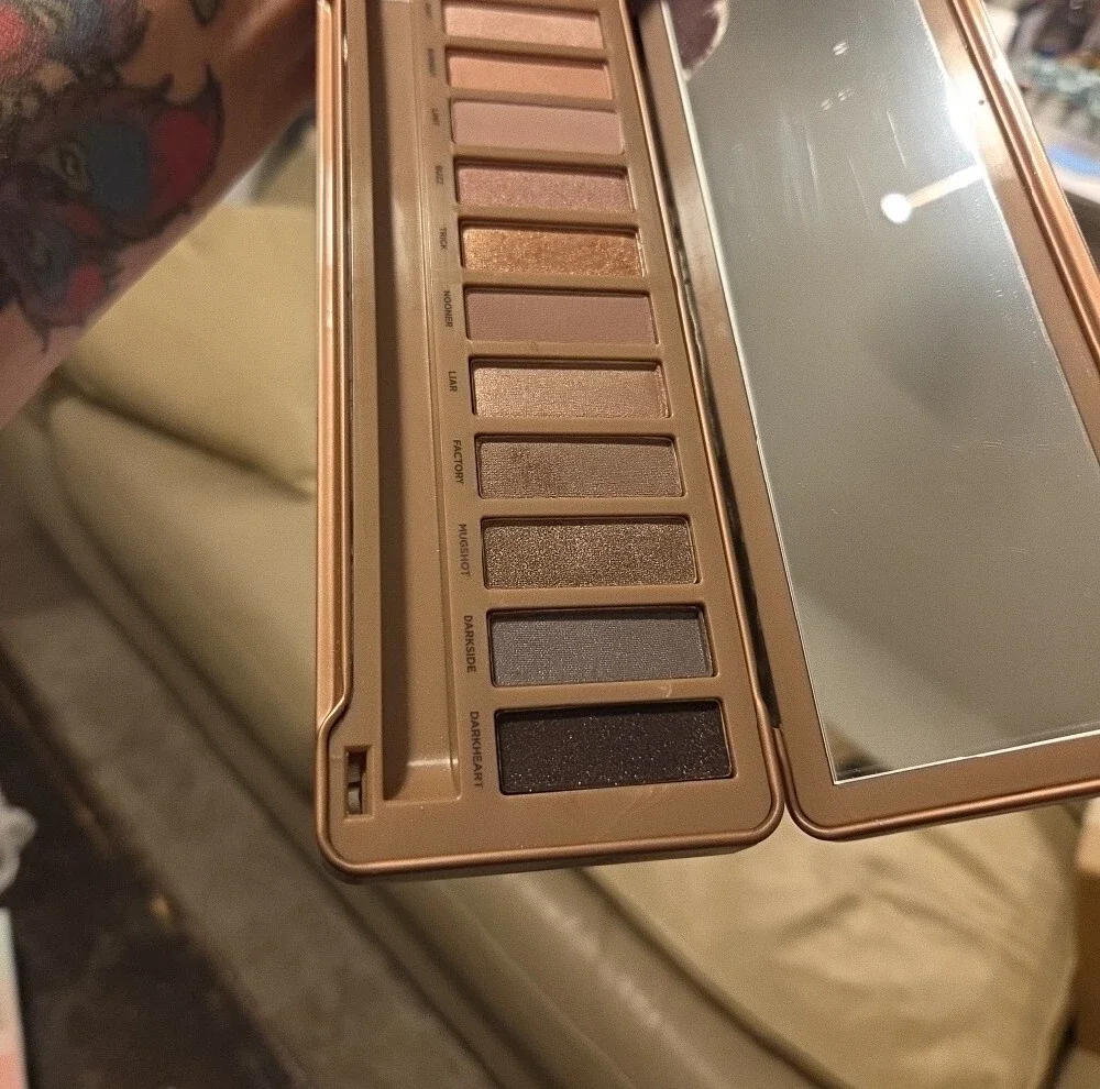 Urban Decay palette features